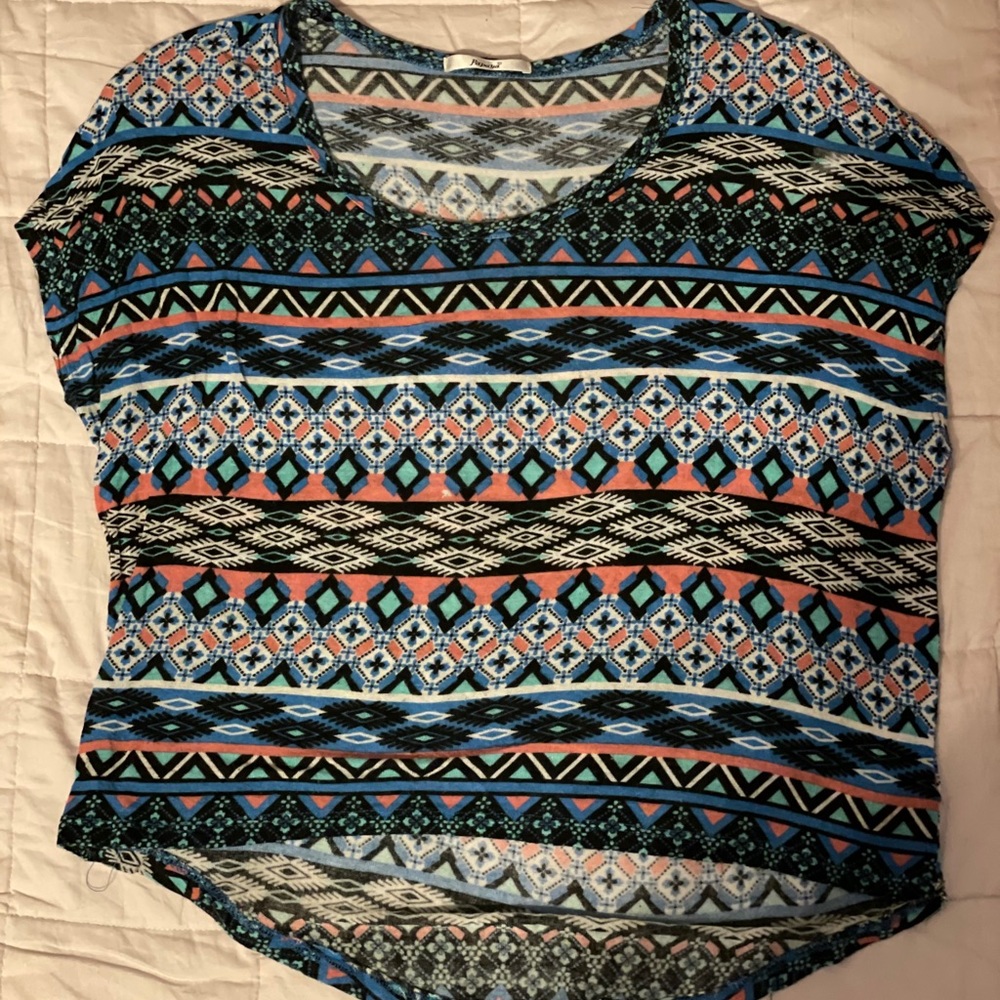 juniors geometric tunic top (slightly cropped)
